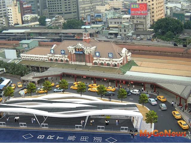 BRT台中火車站前之車站設計為澎湃海浪起伏造型。(圖片提供：台中市政府)